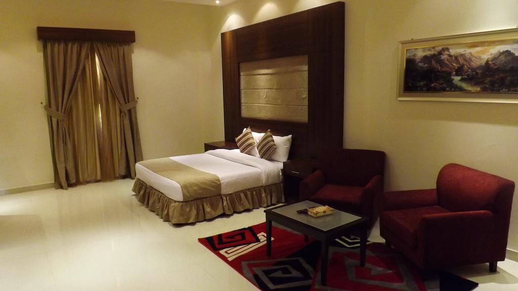 Baron Palace - Almasif Hotel Apartments Riaad Kamer foto