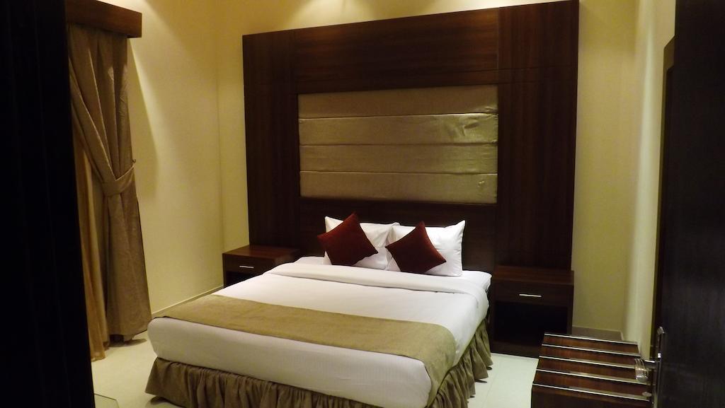 Baron Palace - Almasif Hotel Apartments Riaad Kamer foto