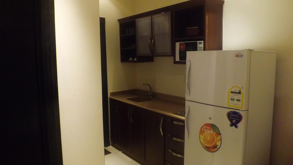 Baron Palace - Almasif Hotel Apartments Riaad Kamer foto
