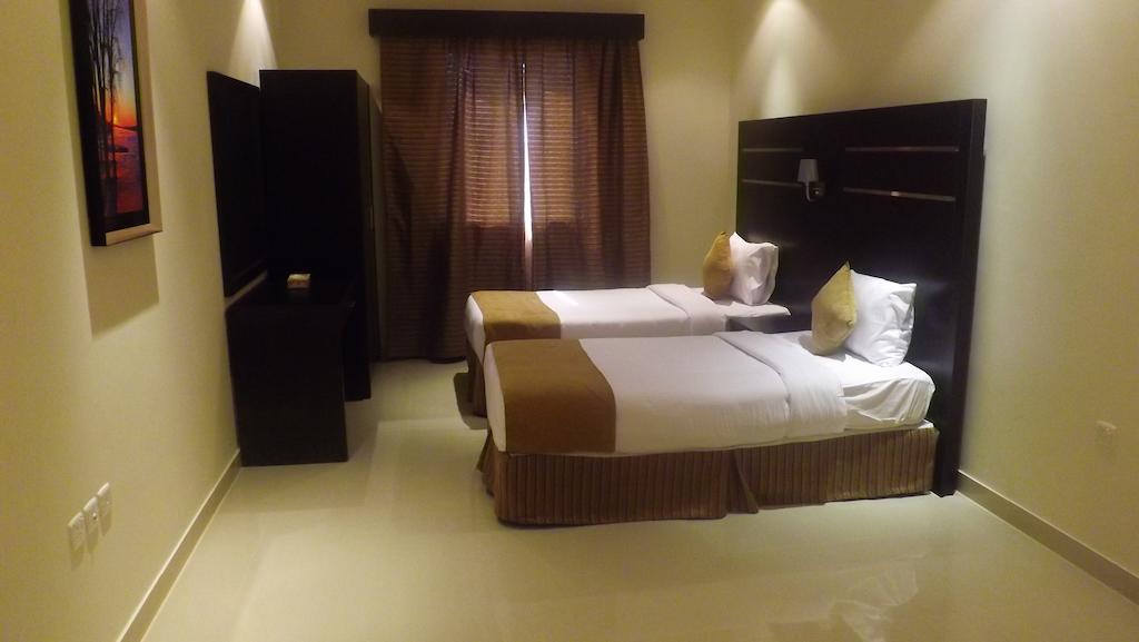 Baron Palace - Almasif Hotel Apartments Riaad Buitenkant foto